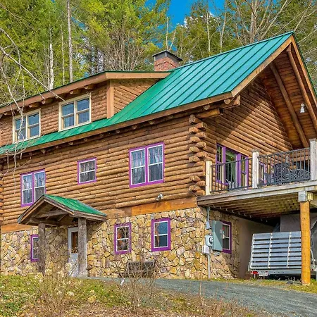 Villa Wood Road Retreat
